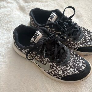 Nike Kids Black and White Sneakers
